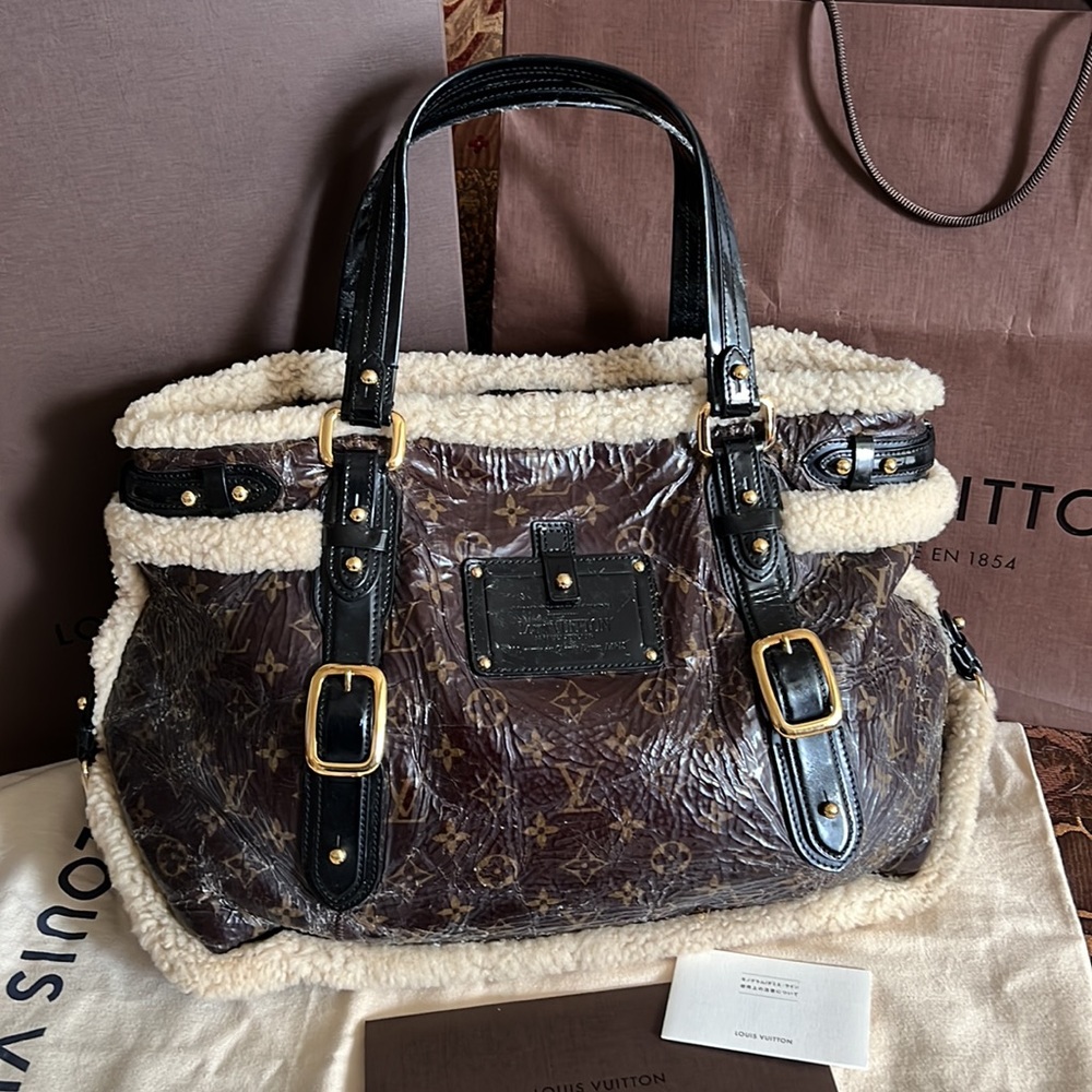 Louis Vuitton bag Shearling Monogram Srorm